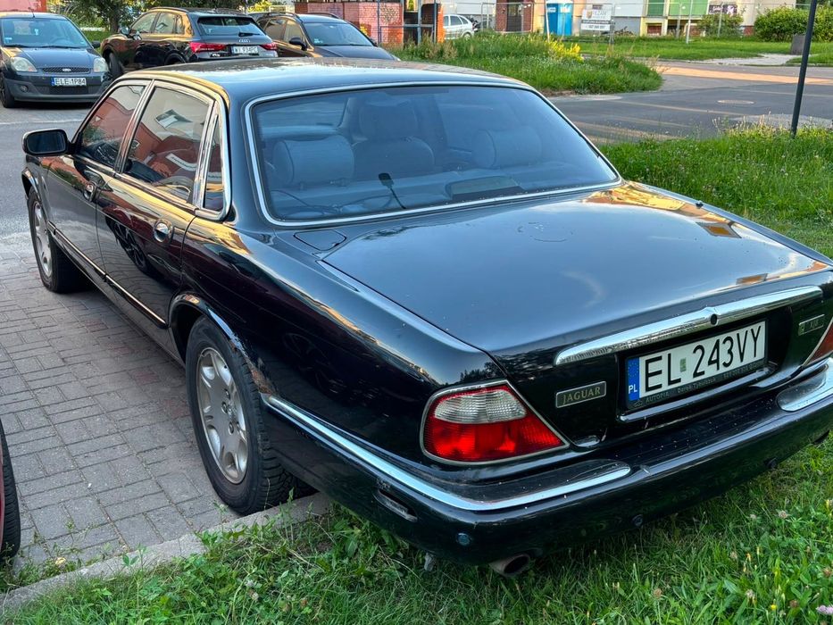 Jaguar XJ8 2003r. 4.0 V8
