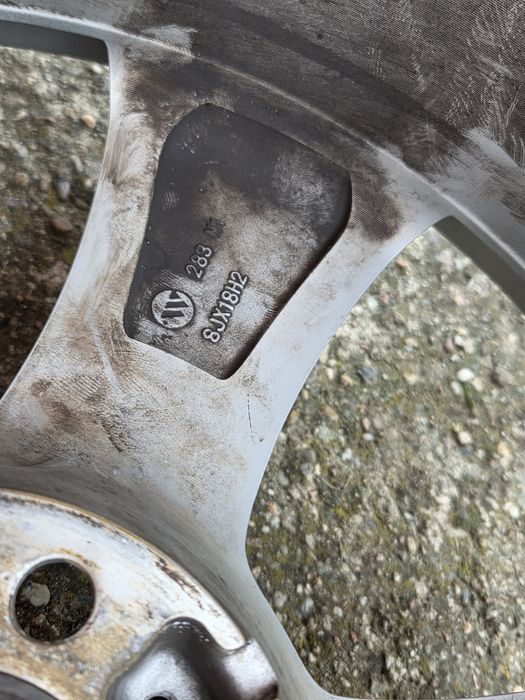 Felgi aluminiowe 5x108 18 z oponami 225 40 18 Ford Citroen
