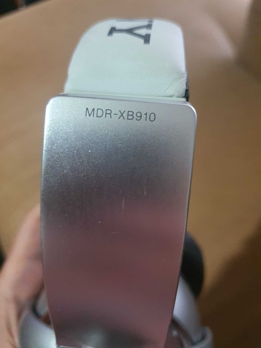 Sony MDR-XB910 Overhead Extra Bass Headphones - Silver