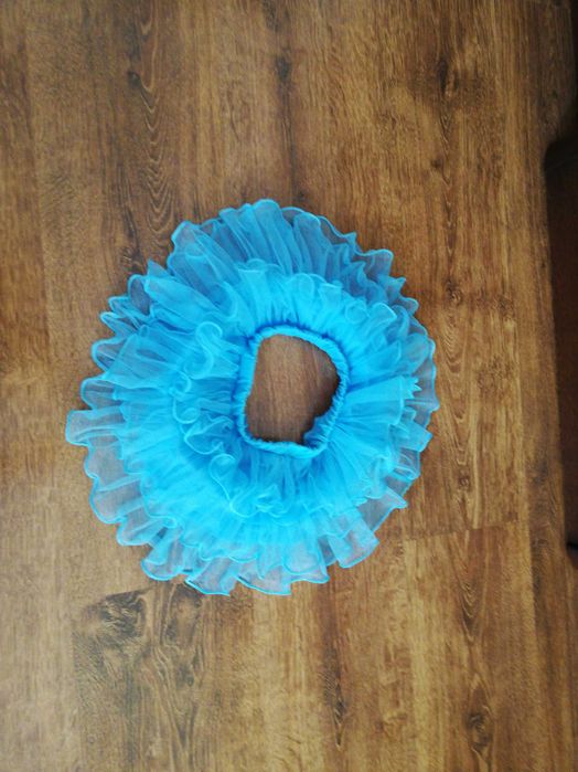 Sprzedam spódniczkę lambadowke rozmiar 86