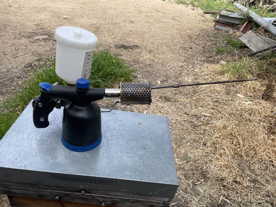 Fogger a gas para tratamento de colmeias