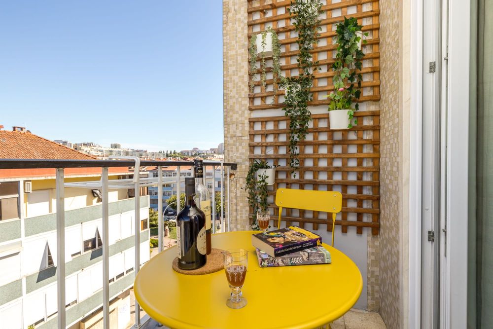 Arrendamento de apartamento t2 Aguas Livres Largo da Igreja