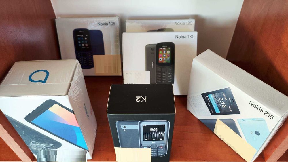 Lote de 3 Telemóveis Livres/Desbloqueados Novos