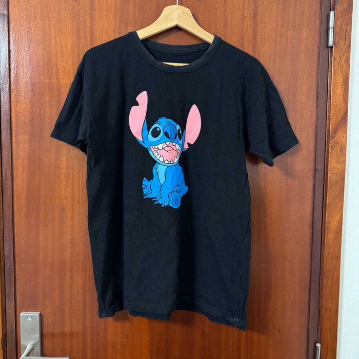Camiseta Stitch Preta