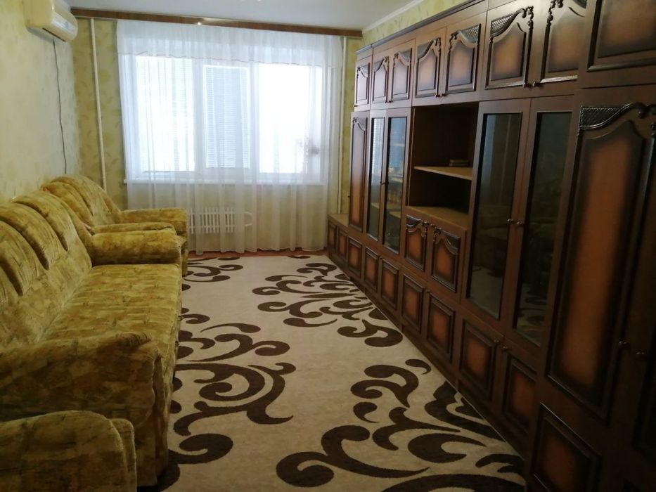 Продам трикімнатну квартиру  5 мікр.