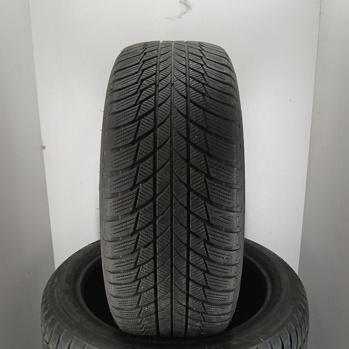 4x 245/45R19 opony zimowe Bridgestone Blizzak LM001 6mm RFT (92277)