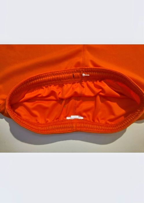 Spodenki Nike pomarańczowe