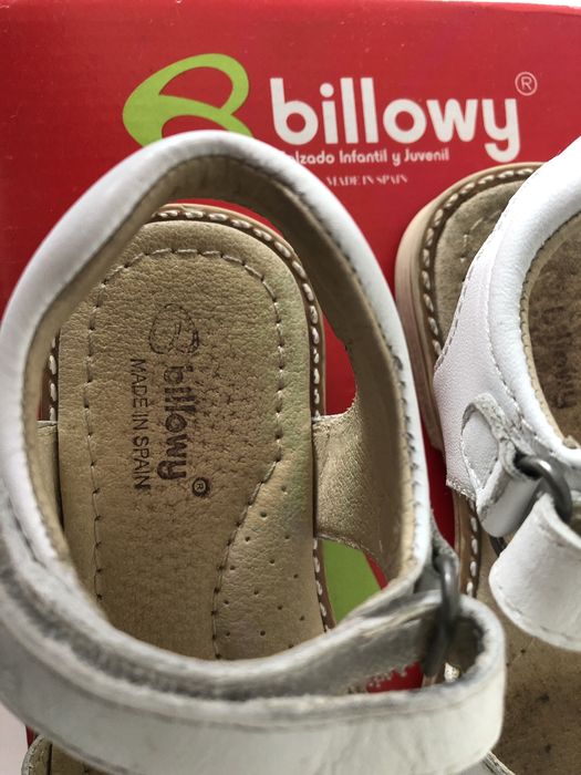 Sandálias de menina Billowy, tamanho 27