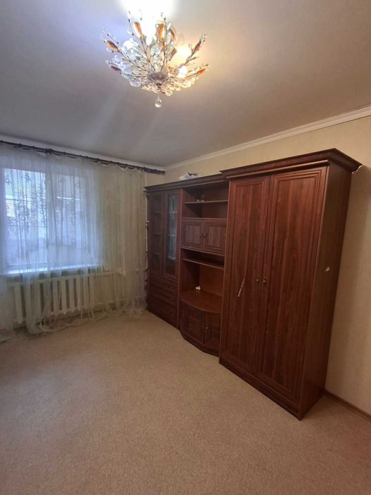 (13/4) Продам 1-кімнатну квартиру на вул. Небесної сотні/ Інглезі