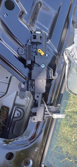 Ручка права передня іонік5