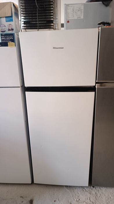 Холодильник 145см sharp, electrolux