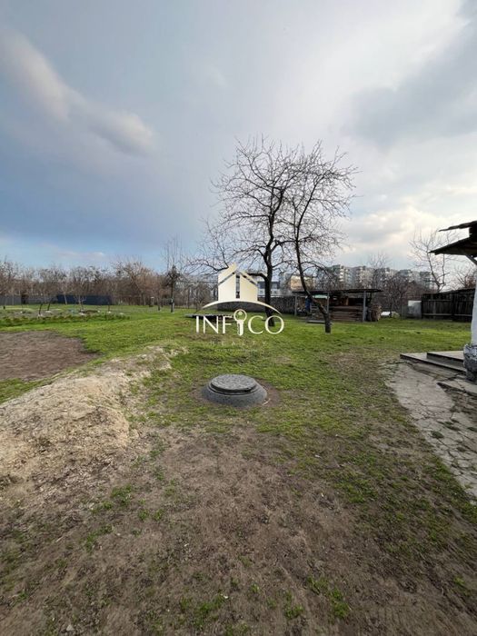 Продаж земельної ділянки біля готелю "Апельсин"