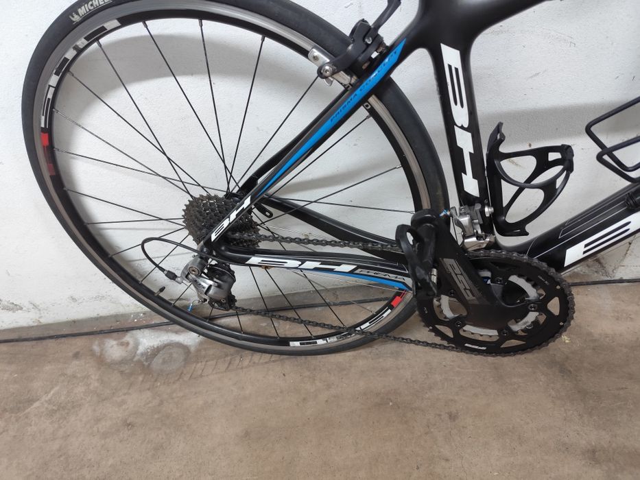 Bicicleta estrada BH prisma carbono