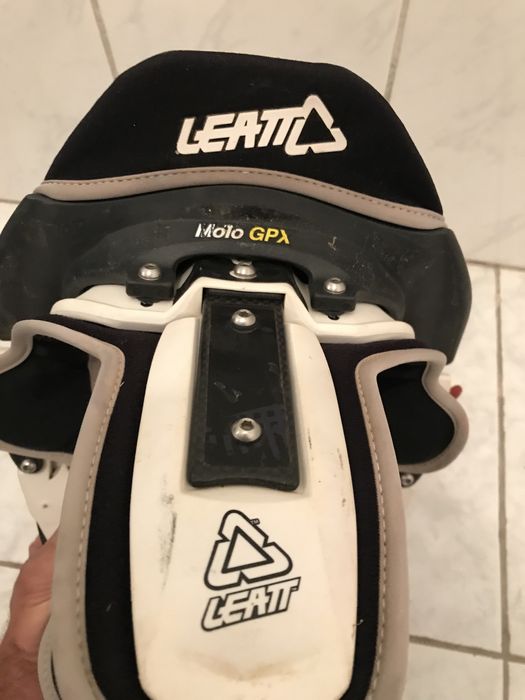 Leatt brace cervical enduro motocross protecao pescoço btt