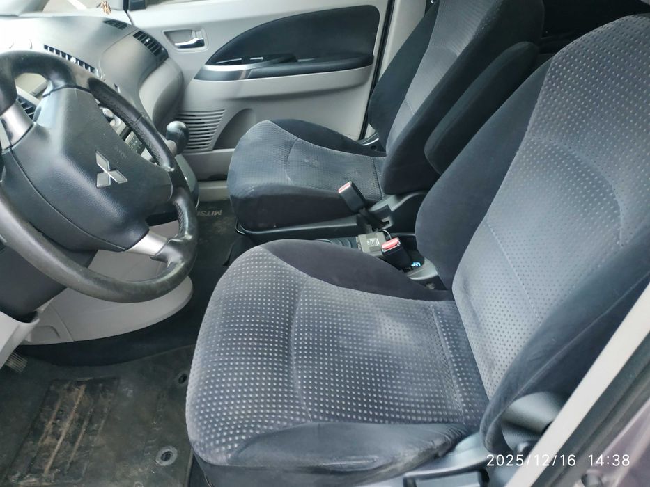 Mitsubishi Grandis 2006 Автомат