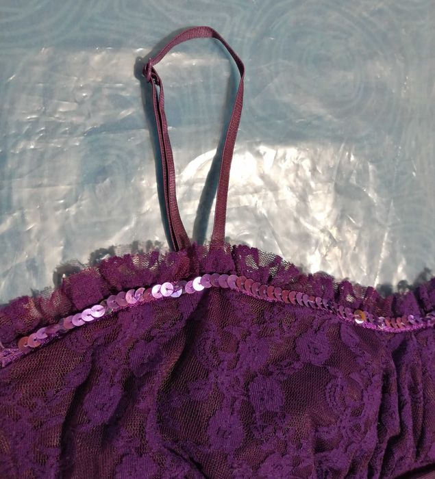 Vestido noite de folhos e renda, lilás, tamanho L