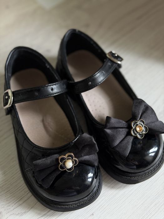 Дитячі туфлі для дівчинки