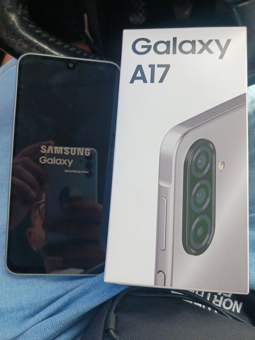 Samsung a17 como novo