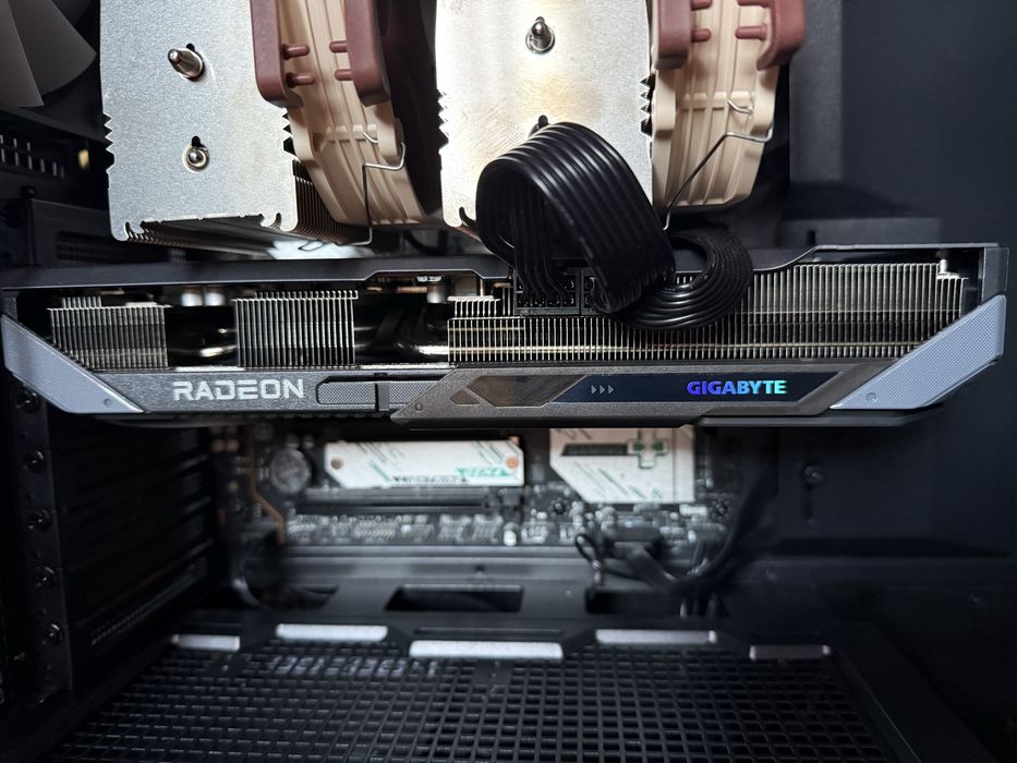 Видеокарта RX 9070 Gigabyte Gaming