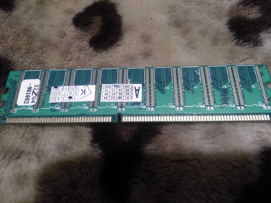 Продам оперативную память DDR1 PC3200 (512Mb, 256Mb, 128Mb)