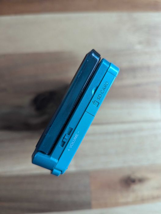Nintendo 3DS Aqua Blue + Ładowarka sieciowa