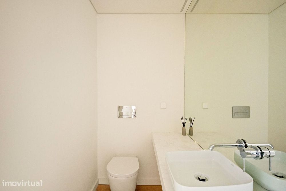 Apartamento T4 + 1 com piscina, Nova Campolide, Lisboa