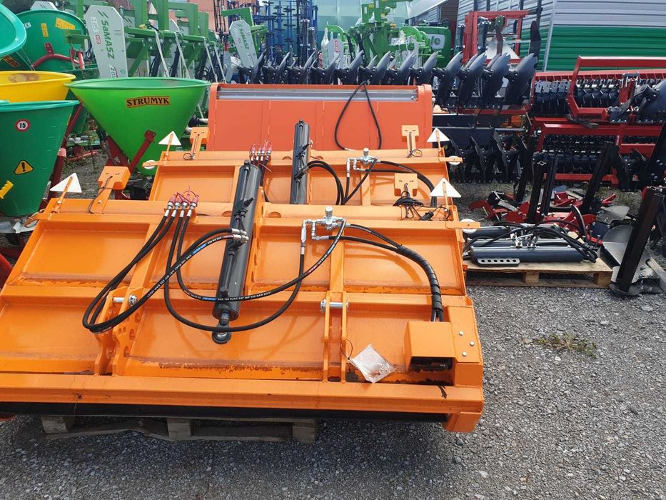 Nowa piaskarka solarka VOLANT 2.0m samozaładowcza posypywarka Dostawa