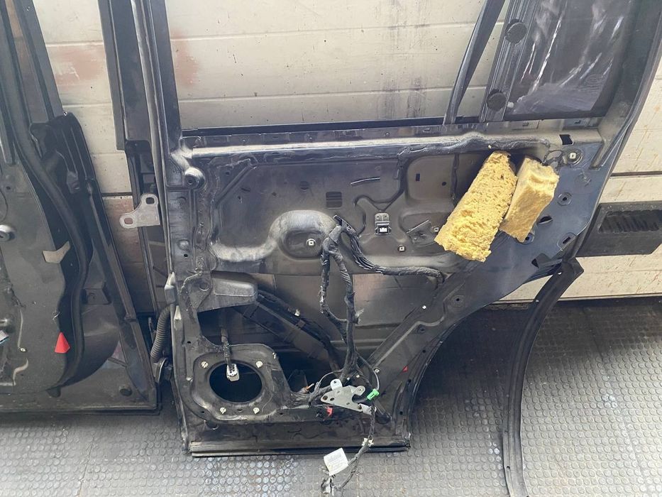 Двері передні, задні Range Rover L322 ренж ровер л322