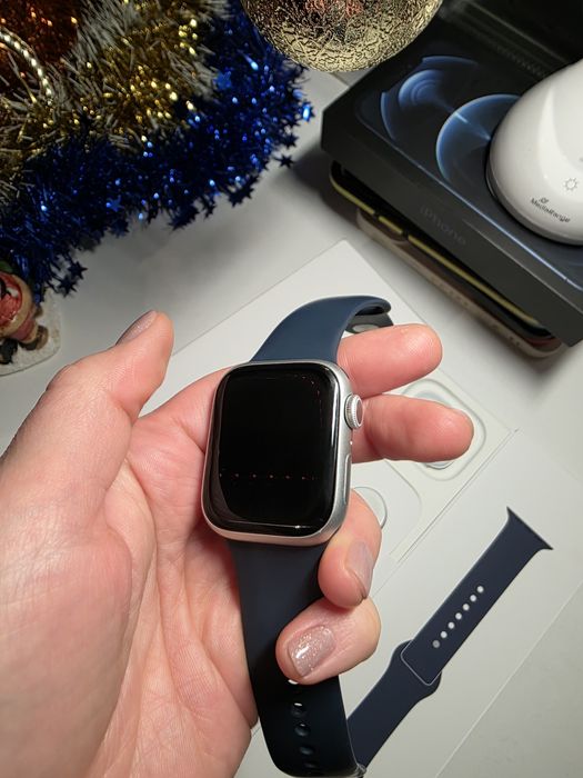 Продам Apple Watch Series 9, 41 мм