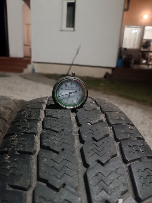 205/75R16C dwie opony zimowe Matador