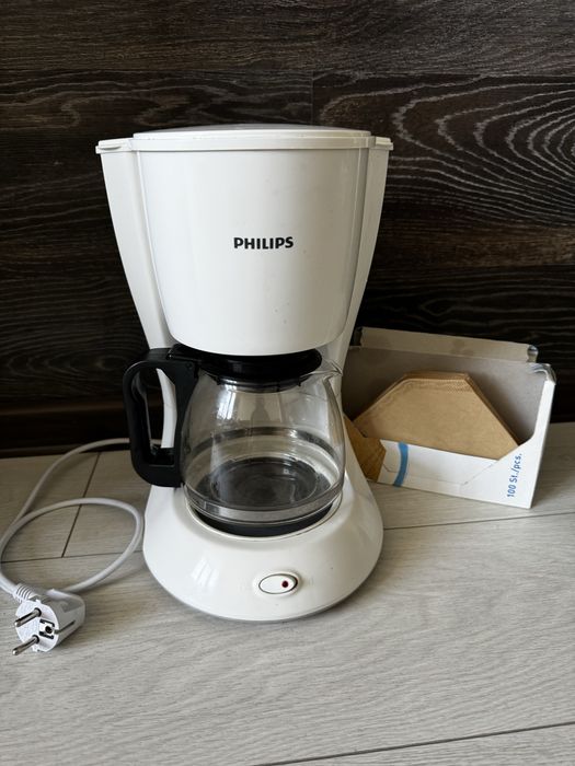Крапельна кавоварка Philips Daily Collection HD7447