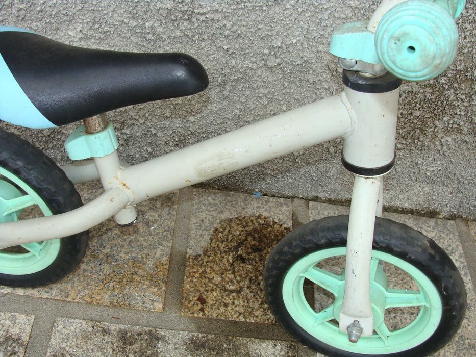 Bicicleta de Equilíbrio (sem pedais) para Criança