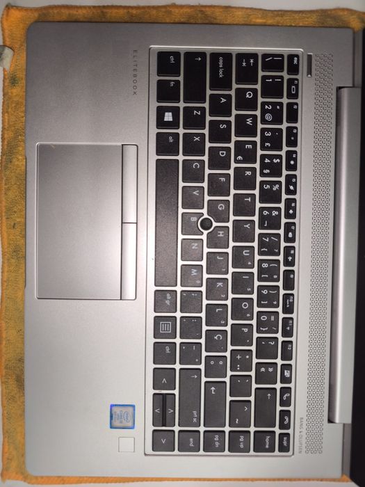 Notebook HP EliteBook 840 G6 
I5-8365U
8GB RAM
256GB SSD NVM