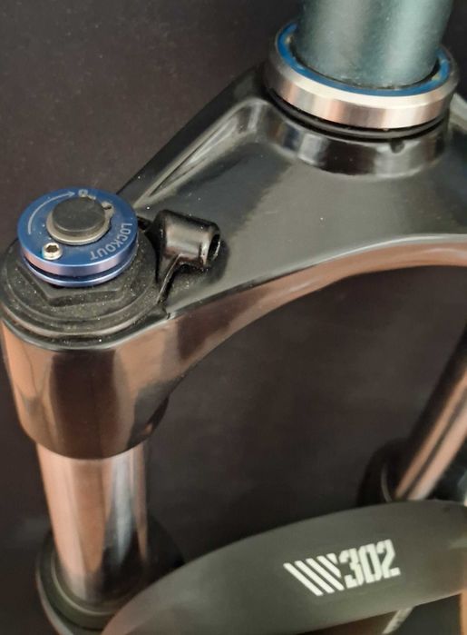 Suspensão Rockshox Tora