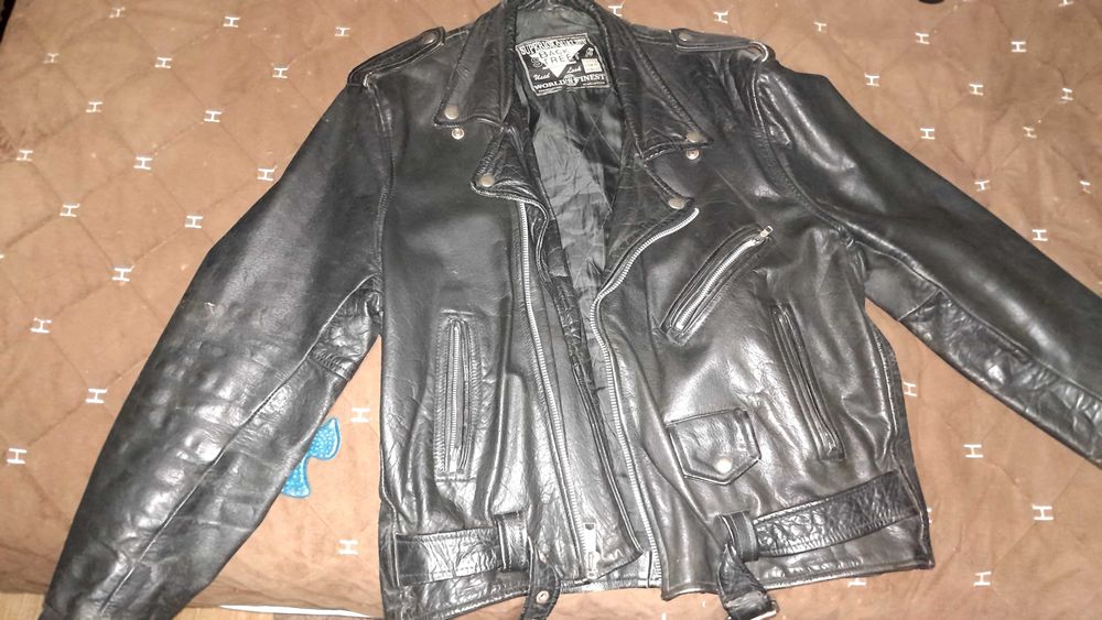 Продам чоловічу косуху