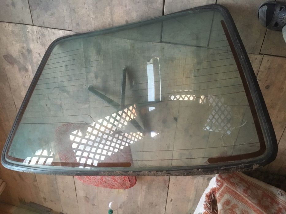 Стьокла на Форд ескорт