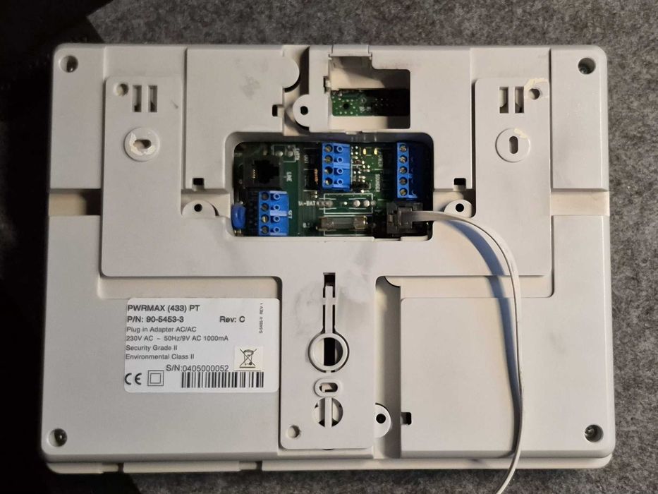 Central de Alarme PowerMax+ – Completa e Pronta a Instalar!