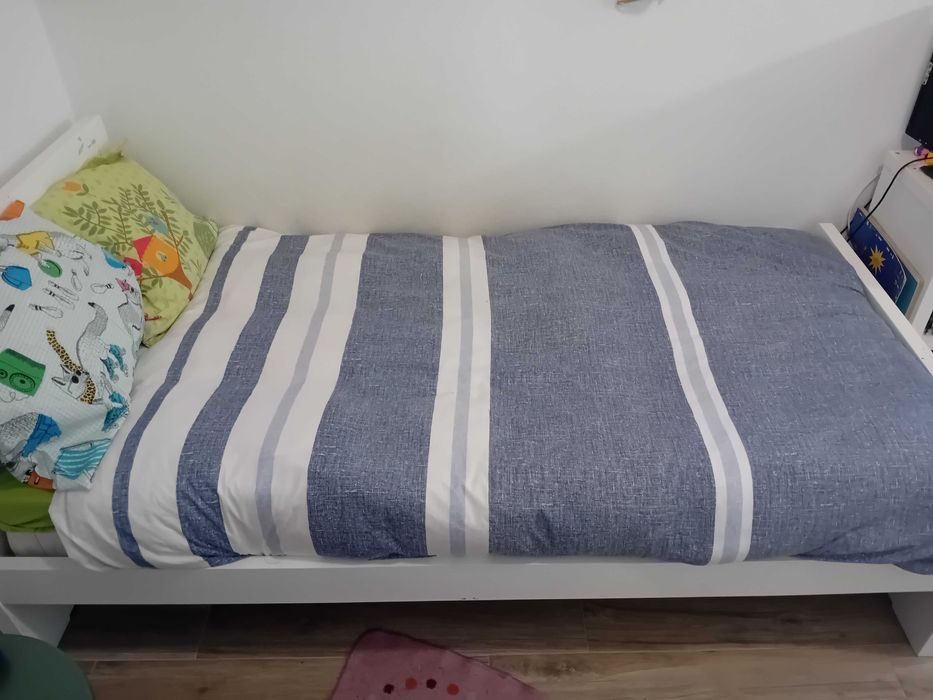 Cama Individual com estrado