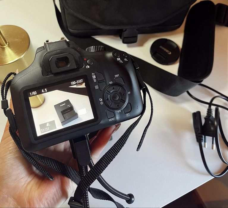 Canon Eos 4000D nova