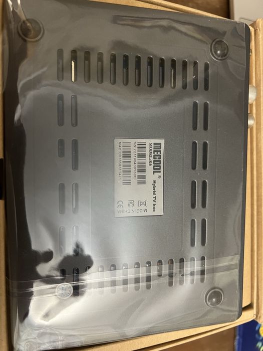 Mecool K6 Android UHD DVB-S2/T2/C Smart TV приставка