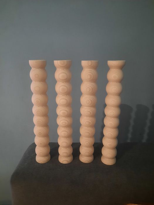 Elementy toczone do regałów, stolików