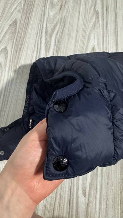 Moncler пуховик  Розмір XL