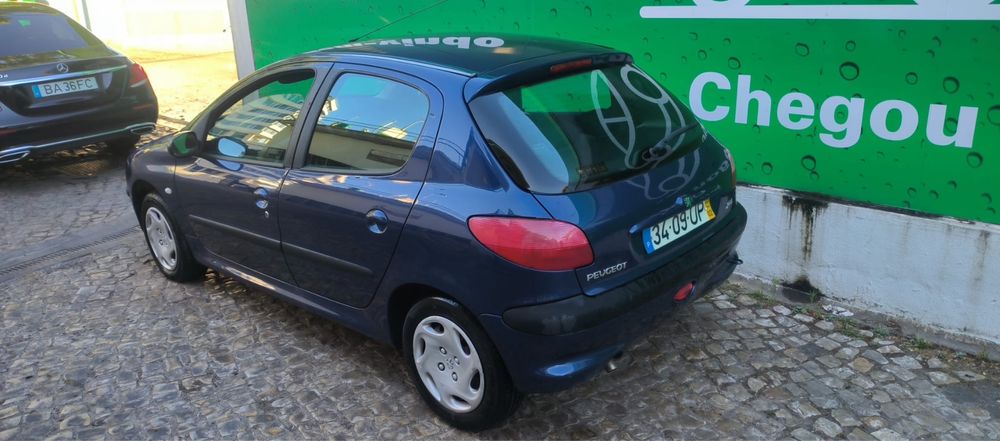 Peugeot 206 — fotografia 3