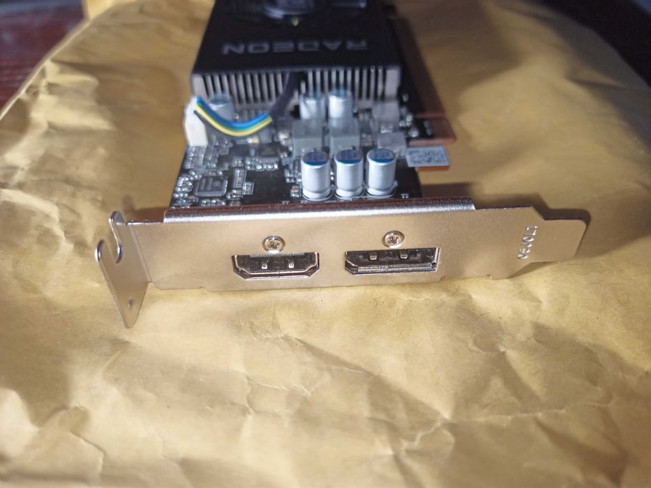 Radeon RX 6400 4Gb GDDR6 Low Profile (низькопрофільна): 5 122 грн ...