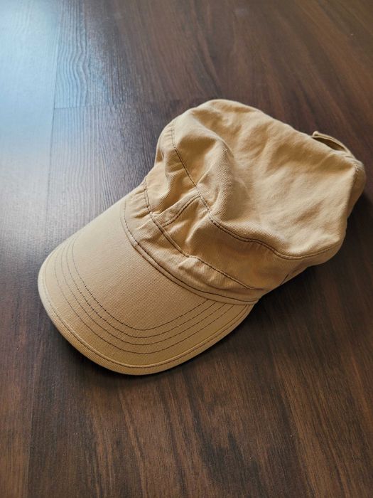 Czapka z daszkiem regulowana