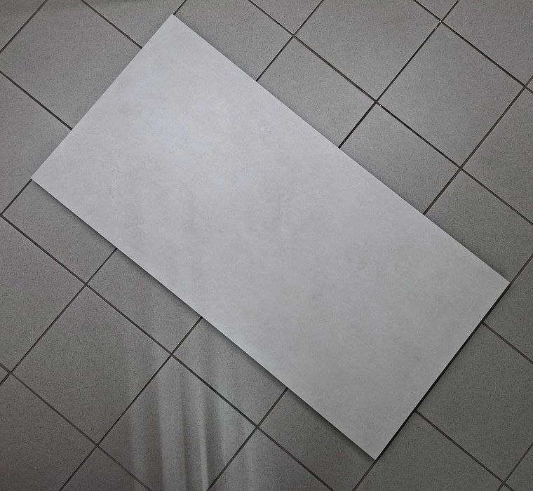 Płytka gresowa podłogowa szara Opal White 120×60 Gat. 2