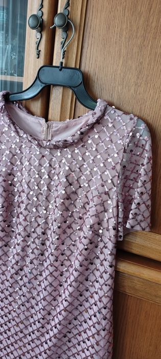 Sukienka w cekiny Dagon 38