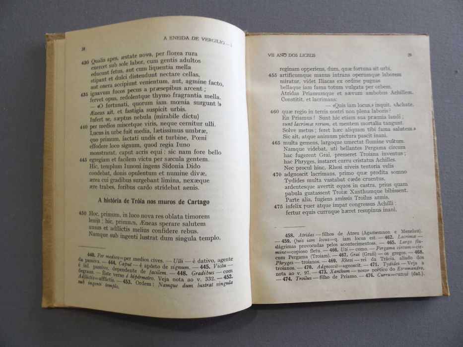 Livro A Eneida de Vergilio