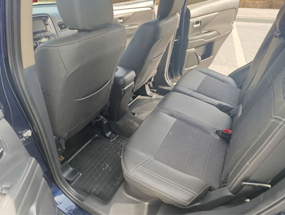 Продаю Mitsubishi Outlander Se 2013