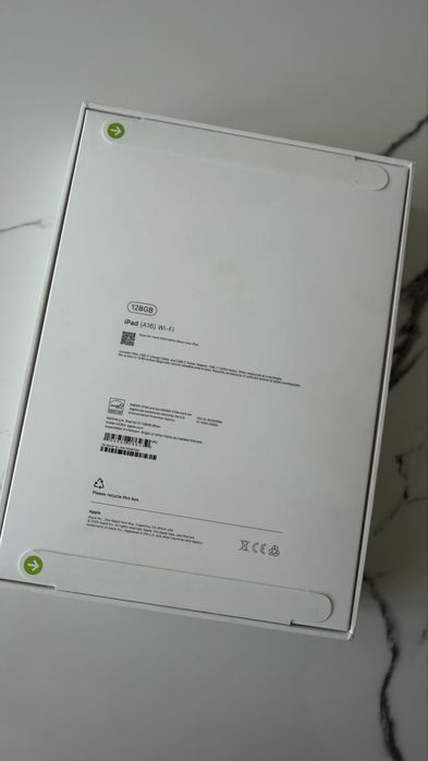 Новий планшет Apple Ipad ( A16 )